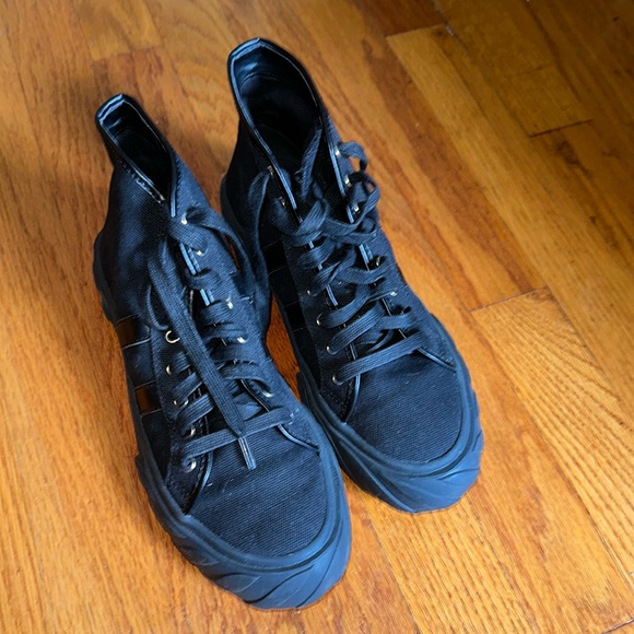 High top fashion sneakers - Picture 2 of 3